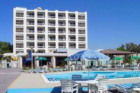 Recenze Ajman Beach Hotel