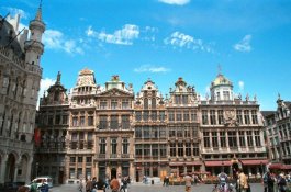 Belgie – okruh Belgickým královstvím a květinový koberec na Grand Place - Belgie