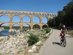 Cyklistika v levandulové Provence