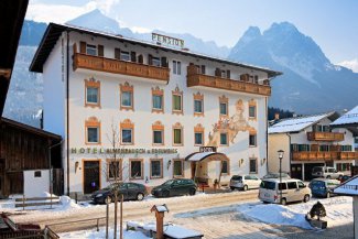 Hotel ALMENRAUSCH UND EDELWEISS - Německo - Garmisch-Partenkirchen