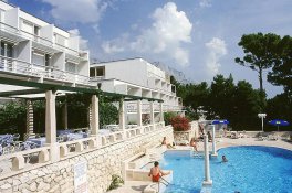 Hotel Berulia & Berulia Beach - Chorvatsko - Makarská riviéra - Brela
