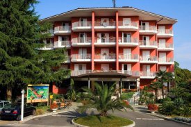 Recenze Hotel Resort San Simone