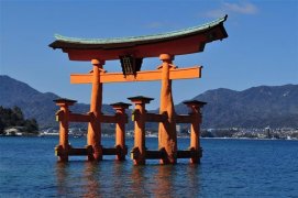 Japonsko - země, kde se mýty a tradice snoubí se supermoderními technologiemi