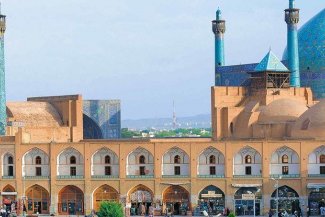 ﻿Královskou cestou k chrámům ohně - Írán