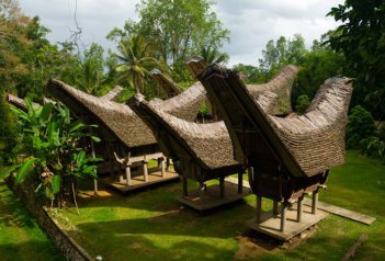 Krása indonéských ostrovů Java - Sulawesi - Bali - Indonésie