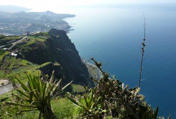 Madeira, ostrov věčného jara s turistikou - Portugalsko - Madeira 