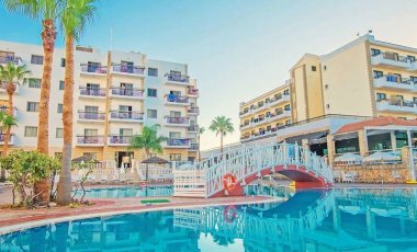 Marlita Beach Hotel & Apartments