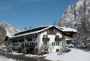 MENARDI - Itálie - Cortina d`Ampezzo