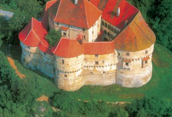 Po hradech a zámcích s koupáním - Chorvatsko