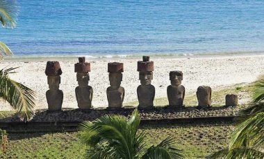 Rapa Nui - daleko od civilizace