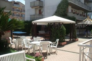Residence Holiday Club - Itálie - Palmová riviéra - Alba Adriatica