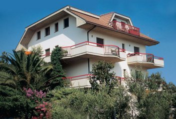 Residence Magnolia - Itálie - Palmová riviéra - San Benedetto del Tronto
