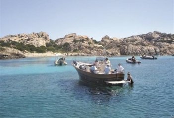 Sardinie - rajský ostrov v tyrkysovém moři - Itálie - Sardinie