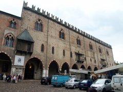 Severní Itálie - Emilia Romagna za uměním, Ferrari a gastronomií