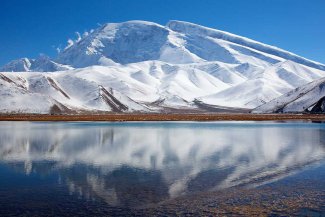 Skialpinistická expedice Mustagh Ata 7546m - Čína