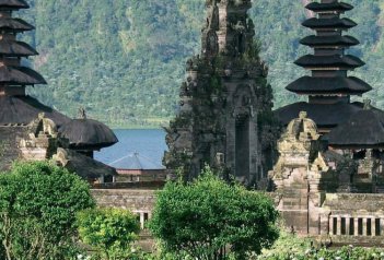 Velké putování po ostrově Jáva s pobytem na Bali - Indonésie
