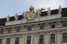 Vídeň, vodní zámek Laxenburg a zámek Hof na Velikonoce - Rakousko - Vídeň