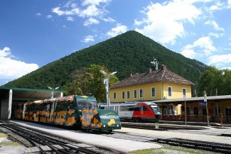 Semmering - dráha UNESCO, vlak Salamander, termály a čokoládový ráj - Rakousko