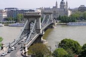 Adventní Budapešť vlakem, památky, vánoční trhy a termální lázně - Maďarsko