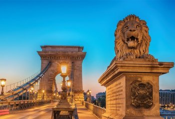 ADVENTNÍ BUDAPEŠŤ - Maďarsko