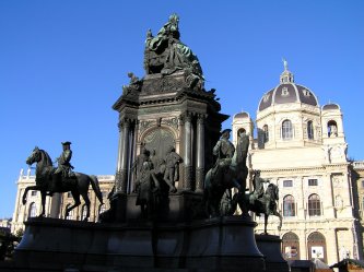 Adventní Vídeň, Schönbrunn a Hof, adventní trhy a výstava Monet či Breughel