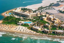 Recenze Al Hamra Beach & Golf Resort