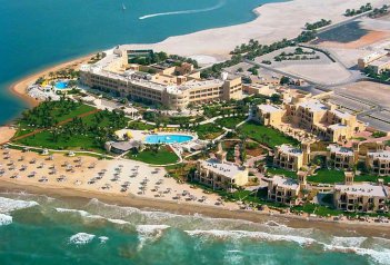 Al Hamra Beach & Golf Resort