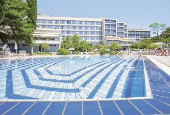 Aminess Grand Azur Hotel