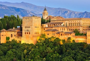 Andalusie - vstupné do Sevilly, Córdoby a Granady v ceně
