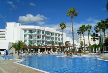 APARTHOTEL HIPOTELS CALA MILLOR PARK