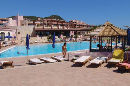 APARTHOTEL VILLAGIO PORTO CORALLO - Itálie - Sardinie - Porto Corallo