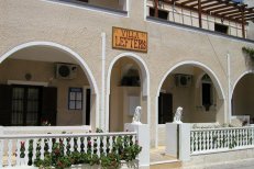 Apartmánový dům Villa Lefteris - Řecko - Santorini - Kamari