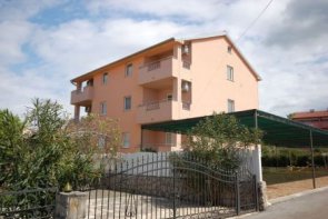 Apartmány Elpi - Chorvatsko - Krk - Malinska