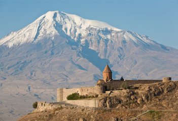 ARMÉNIE - ZEMĚ NEOMOVA, ZEMĚ HOR A KLÁŠTERŮ - Arménie
