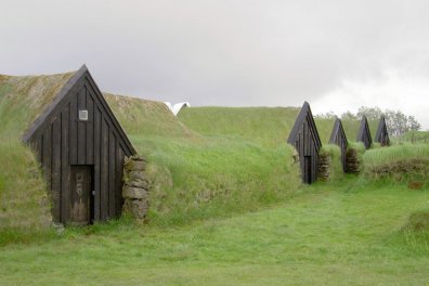 Autem, pěšky a na kole po jihozápadním Islandu  - Island