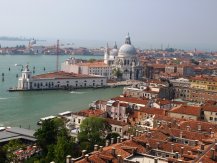 Benátky a ostrovy, památky a výstava La Biennalle