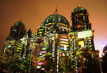 Berlín a večerní slavnost světel, výstava Botticel - Německo - Berlín