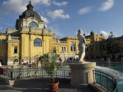 Budapešť, Bratislava, Dunajský ohyb, památky a termální lázně