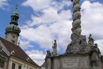 Burgenlandsko plné slunce, čápů a vína - Rakousko