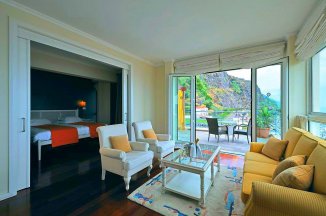 CALHETA BEACH - Portugalsko - Madeira  - Calheta