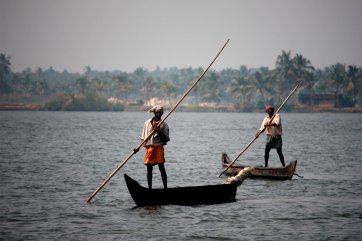 Cestování jižní Indií a plavba mezi vodními kanály - Indie
