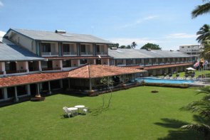 CORAL SANDS HOTEL - Srí Lanka - Hikkaduwa