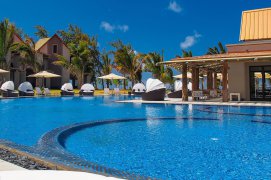 CRYSTALS BEACH RESORT - Mauritius - Belle Mare