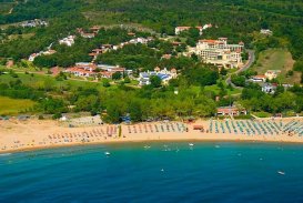 DJUNI ROYAL RESORT - HOLIDAY VILLAGE