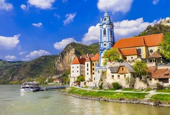 Dolní Rakousko, Plavba lodí po Dunaji - poklady údolí Wachau - Rakousko