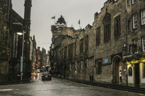 Edinburgh, letecký eurovíkend, opatství na řece Tweed, Rosllynská kaple a krásy  - Velká Británie - Skotsko