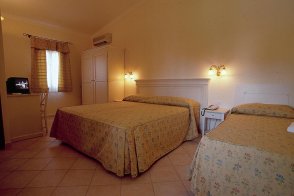 Eurohotelvillage Club - Itálie - Sardinie - Agrustos