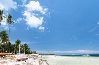 Filipíny - azurová voda, bílý písek, hory, džungle - Filipíny