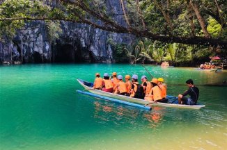 Filipíny - azurová voda, bílý písek, hory, džungle - Filipíny