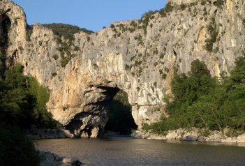 Francie řeky v Provence na raftech a Kanoích - Francie